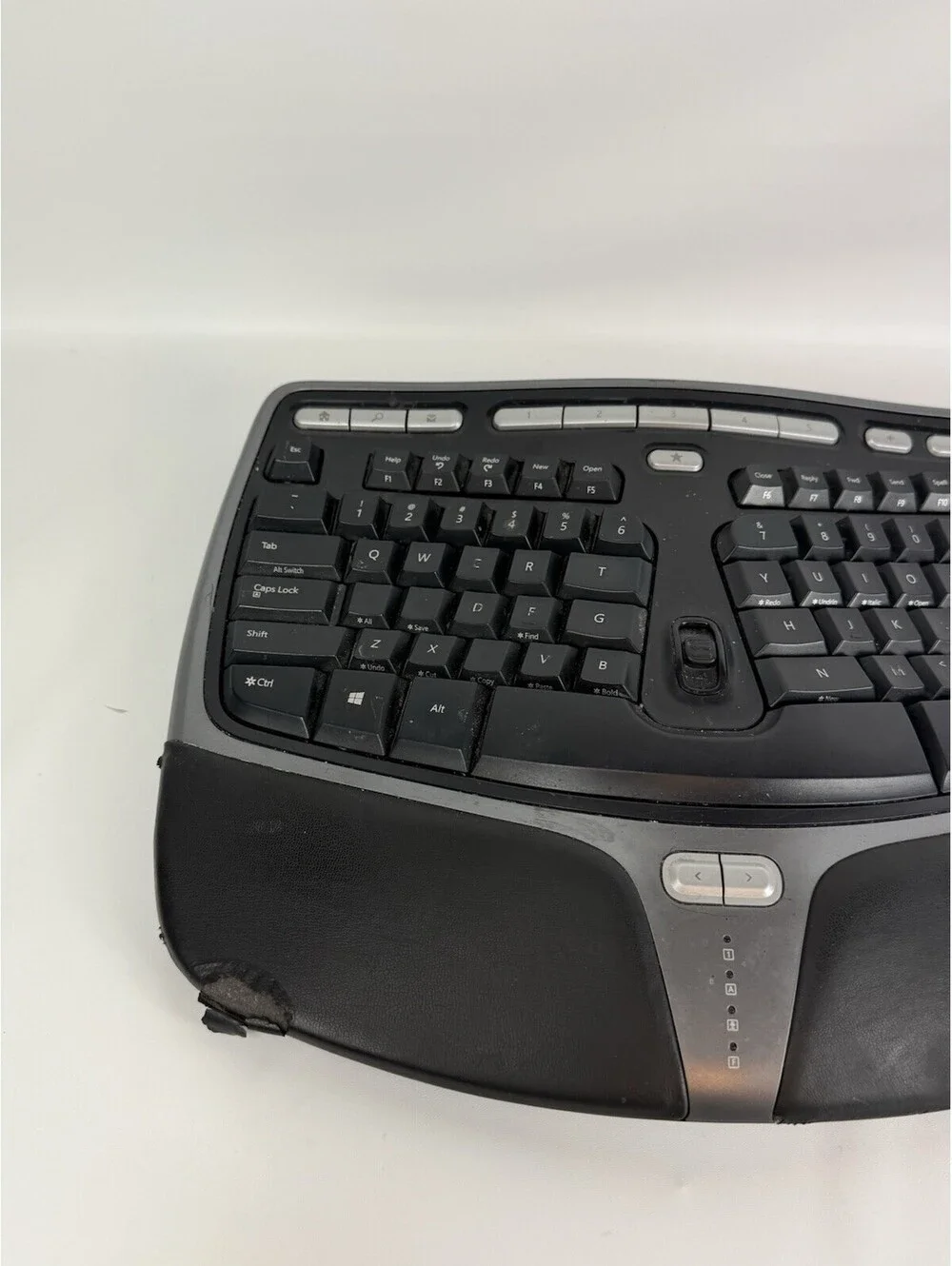 Microsoft Natural Ergonomic Keyboard 4000 v1.0 KU-0462 USB Wired 1048 Tested